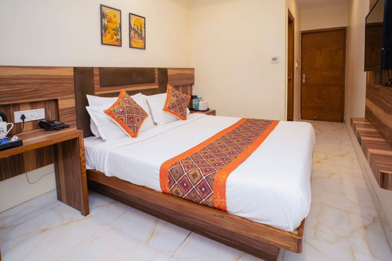 Hotel Golden Oasis - 2