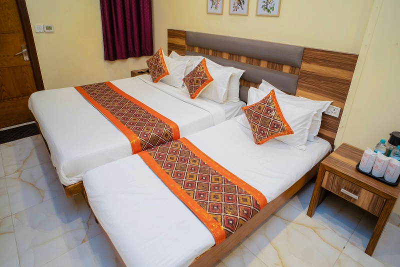 Hotel Golden Oasis - 4