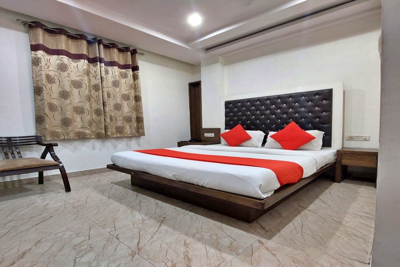 Hotel Saffron Inn - 4