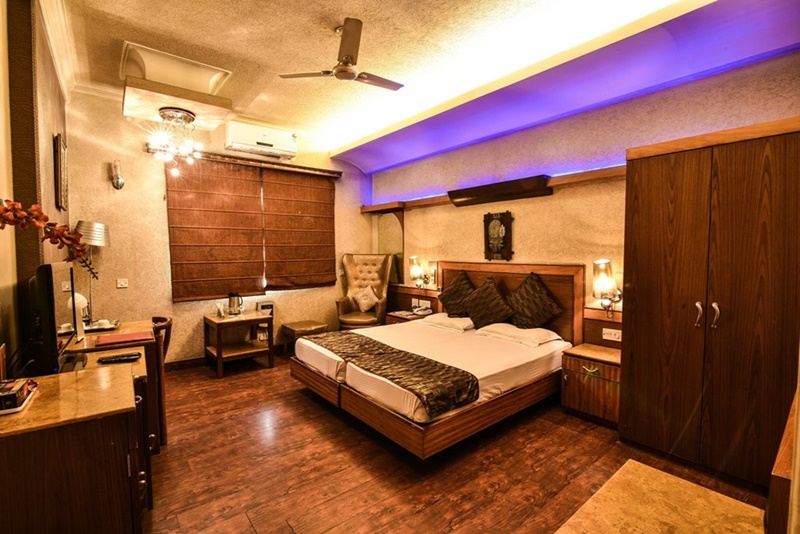 Royal Castle Grand - 3