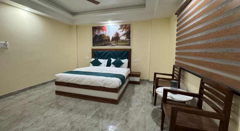 Staygo Hotel Natraj - 2