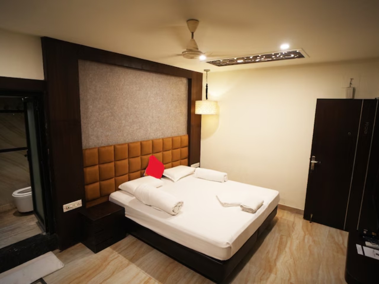 Hotel Aqua Tulip - 1