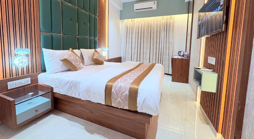 Hotel Sai Nidhi Residency - 3