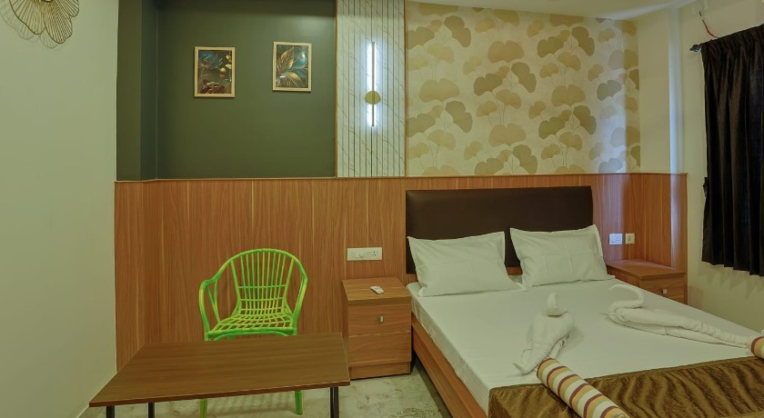 Skyry Hotels Gandhipuram - 2