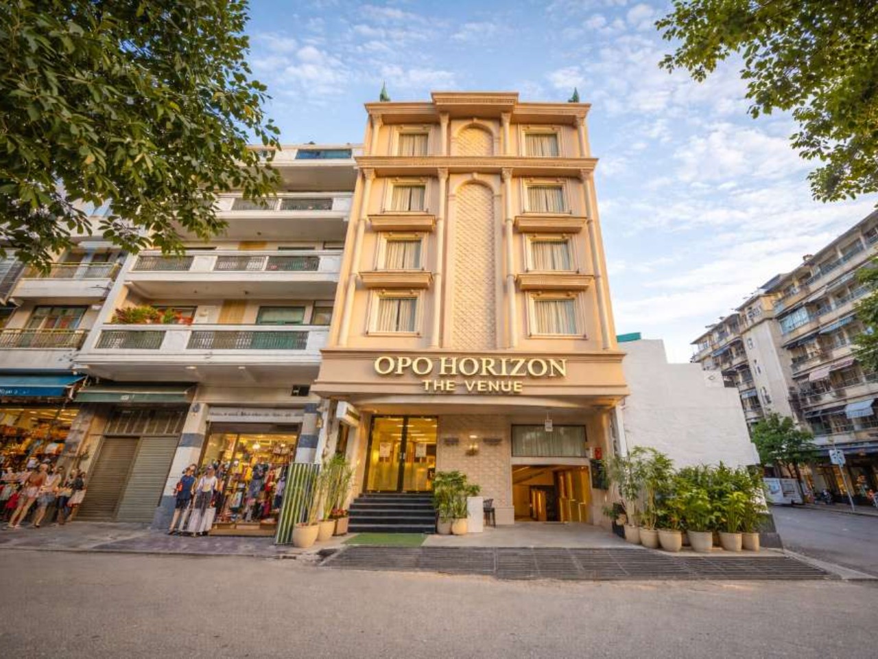 Venizia Sarovar Portico - 1