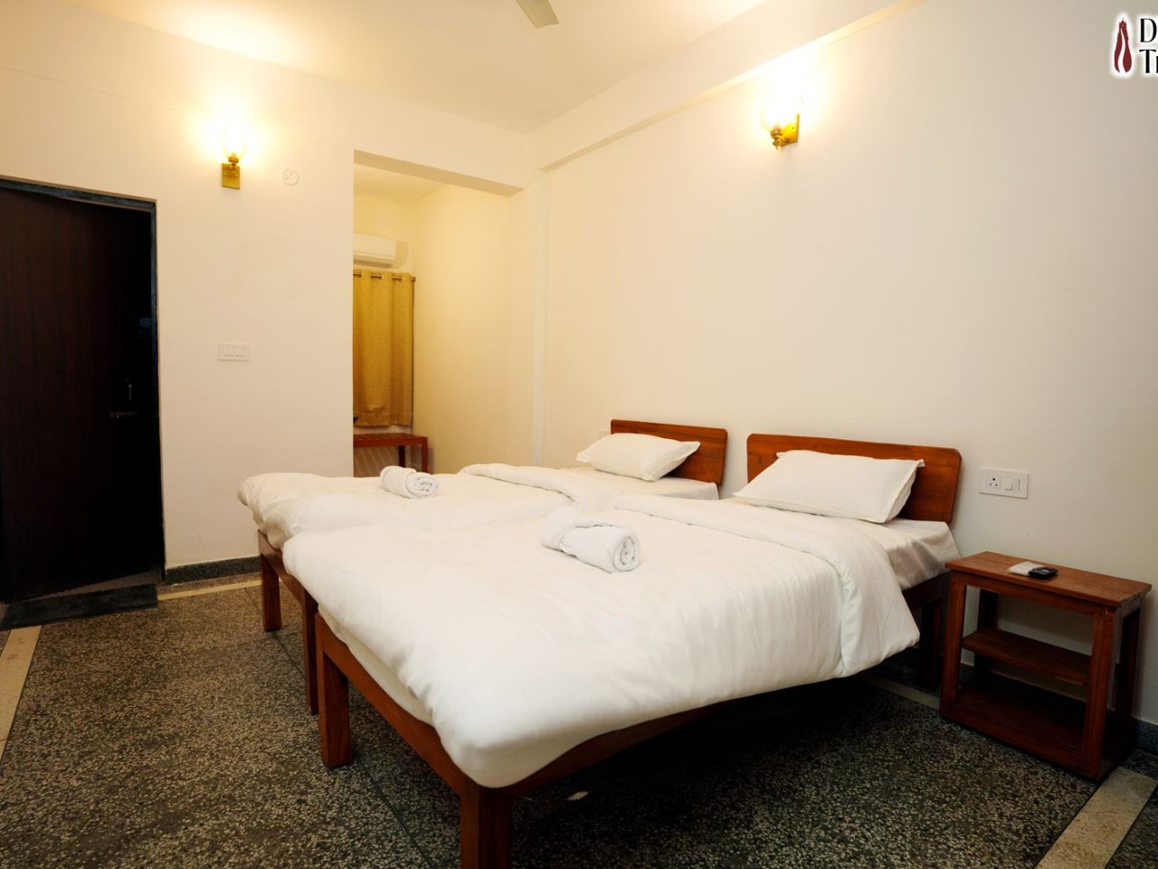 Hotel Green Leaf by T And M - 1