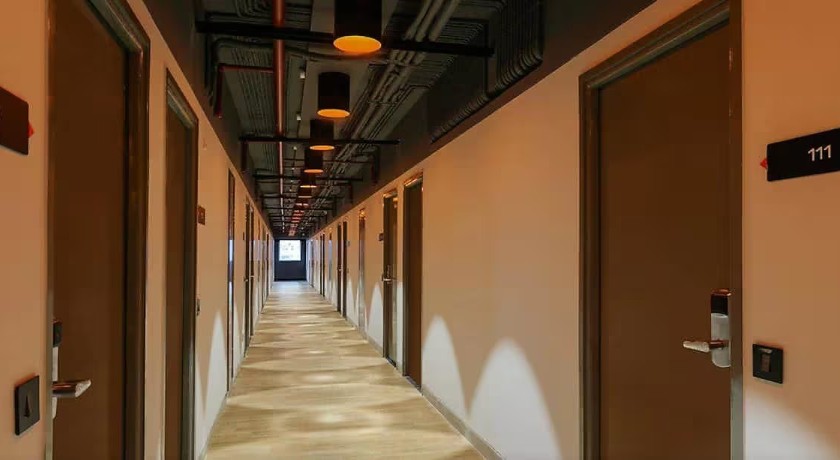 Foxoso Aaristo Baga Beach Resort - 4