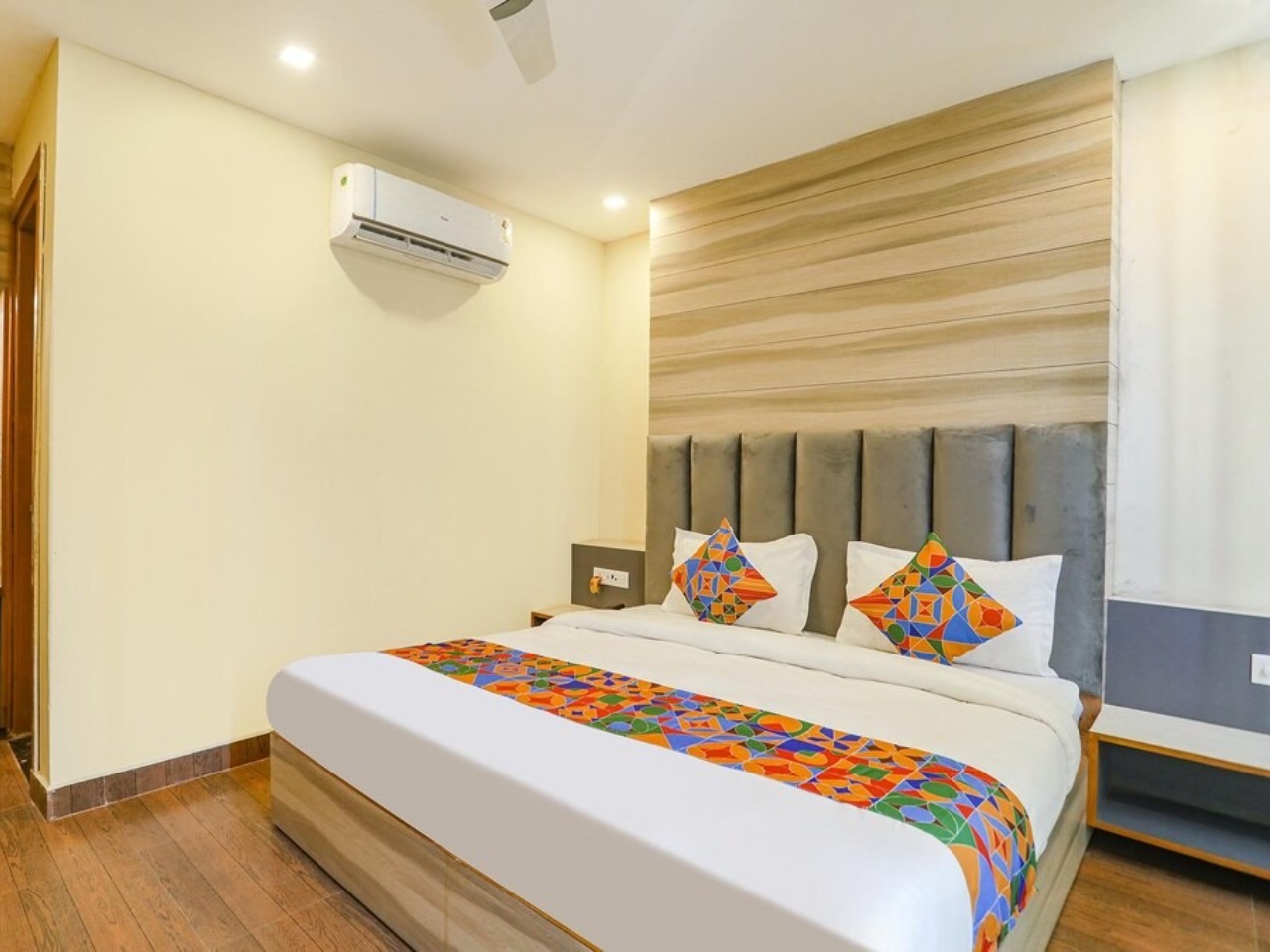 Hotel White Rock - 1