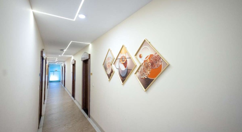 List of hourly Hotels in indore - 3