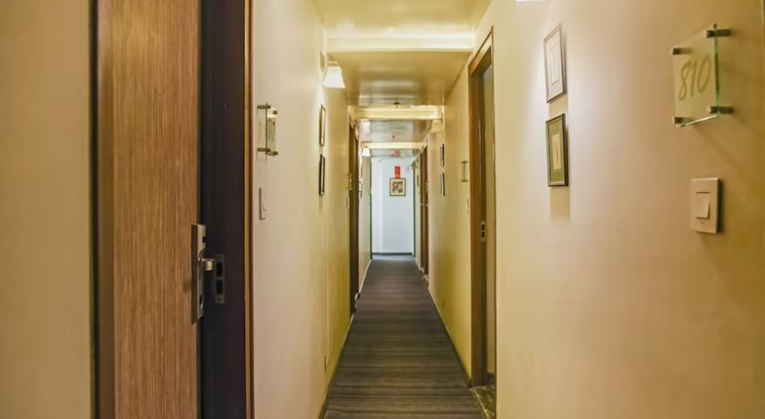 Hotel Queens Hub - 3