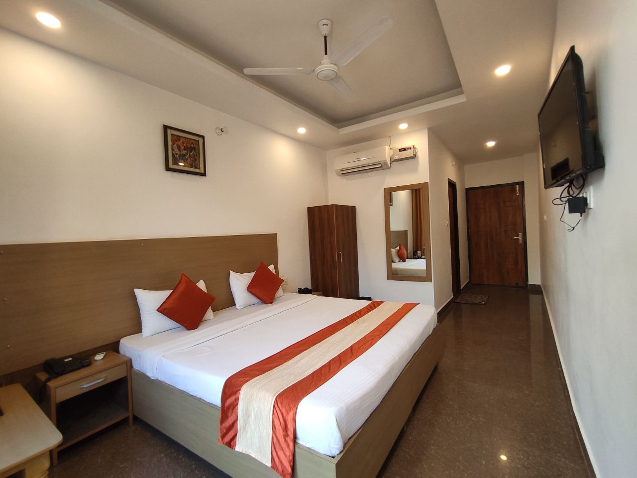 List of hourly Hotels in rishikesh - 1