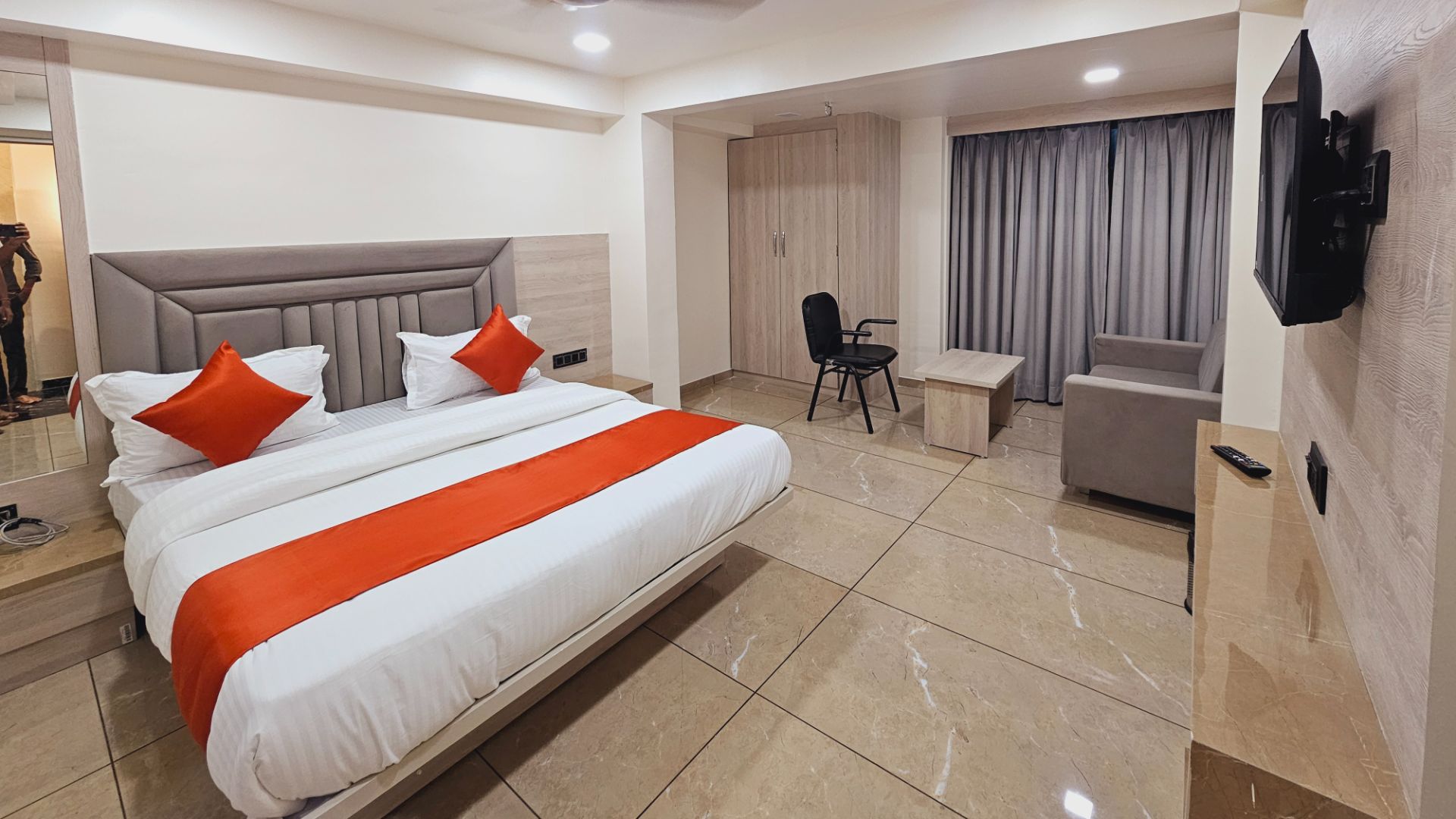 hotels in ahmedabad - 1