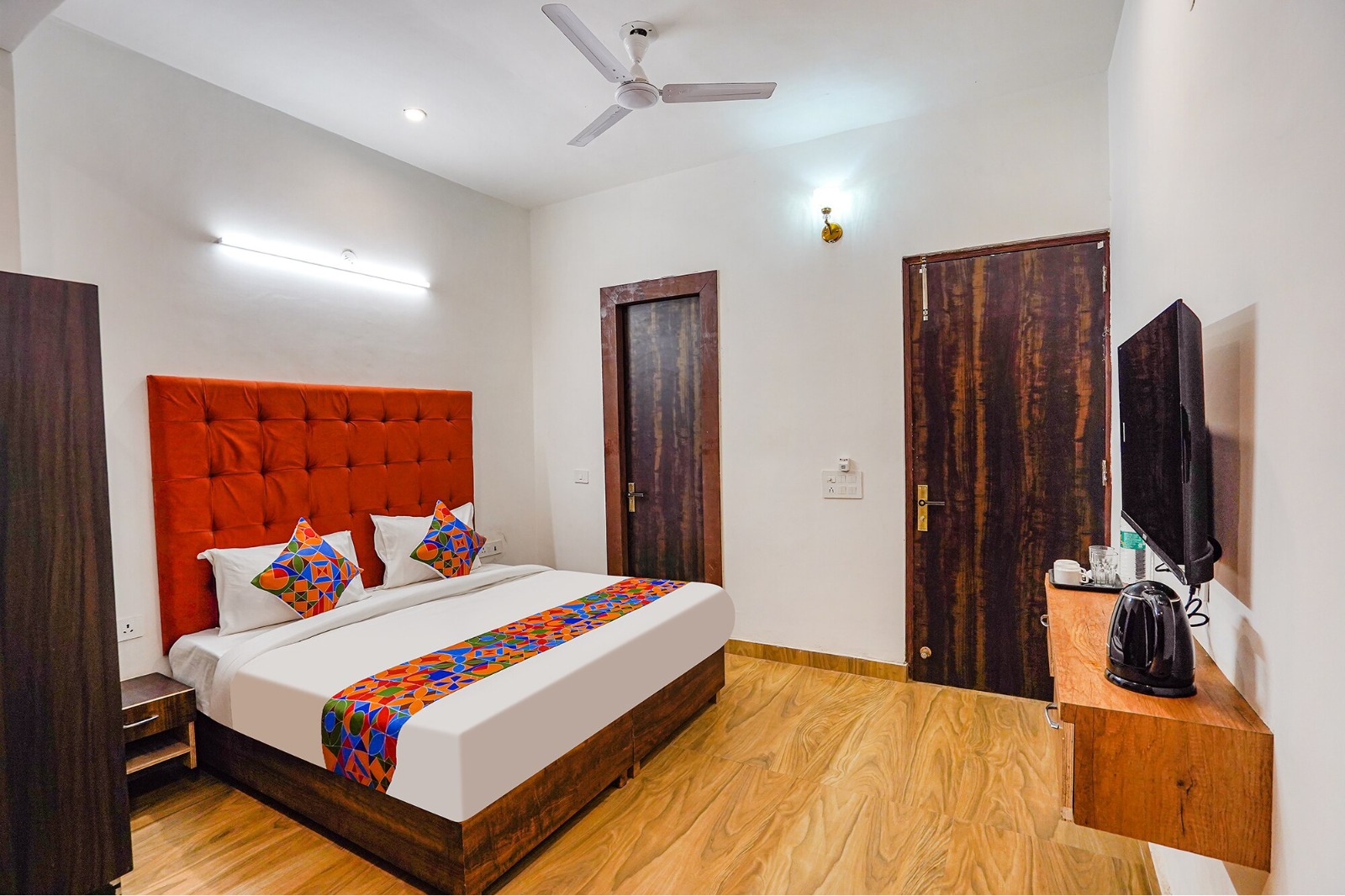 List of hourly Hotels in noida - 3