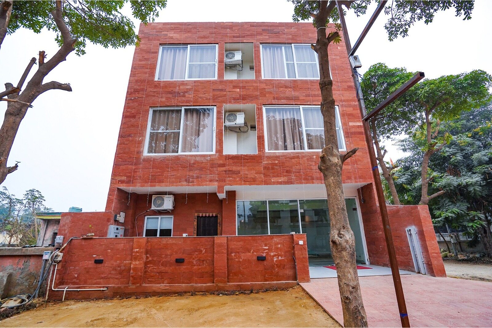 List of hourly Hotels in noida - 1