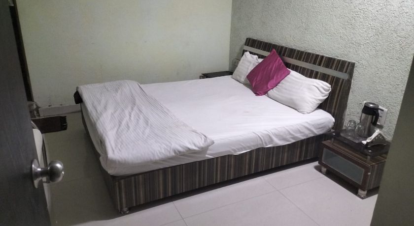 Hotel Parashar Check In - 3