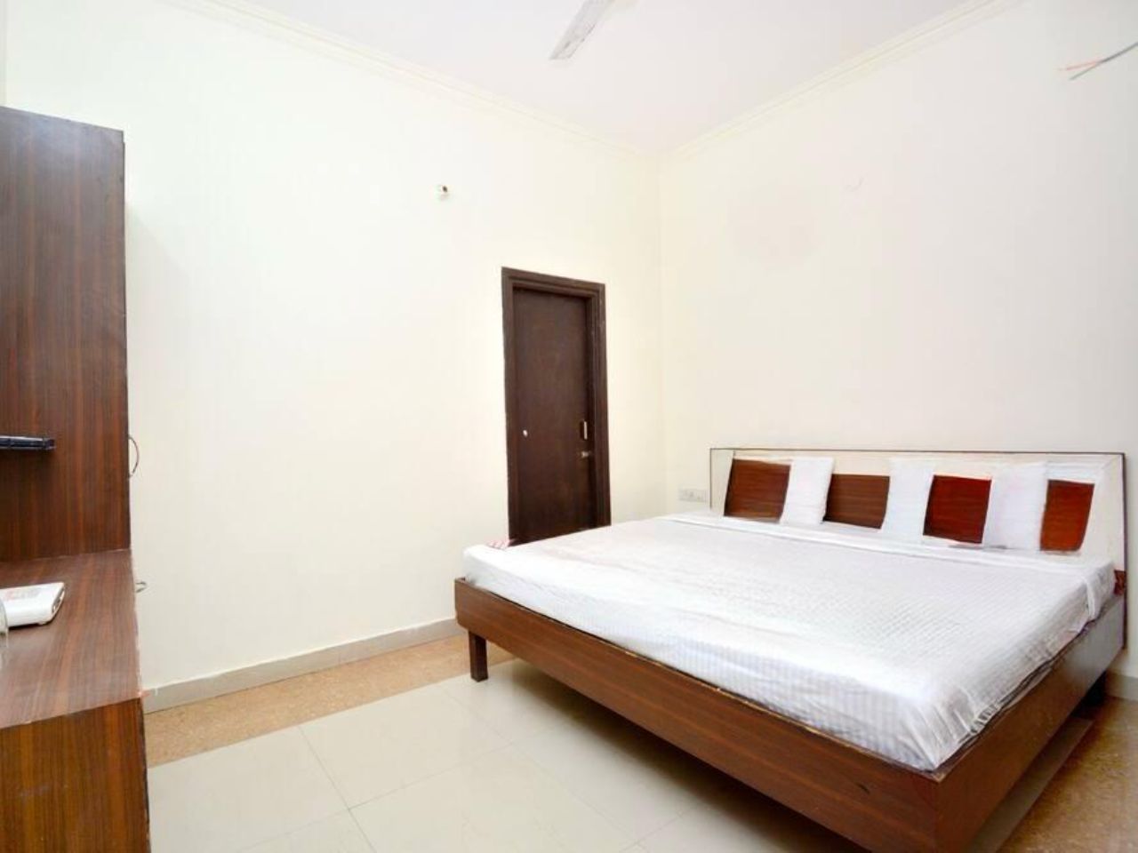 Hotel Sallow International - 1