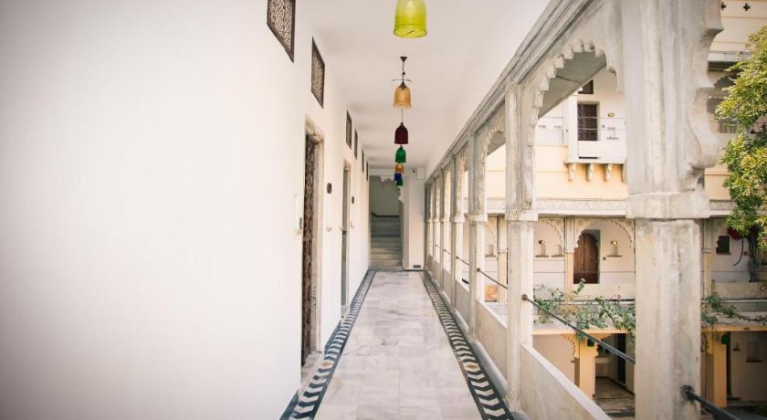 Lake N Hill View - 4