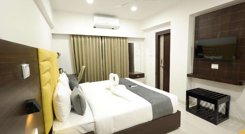 Hotel Synergy Stays - 2