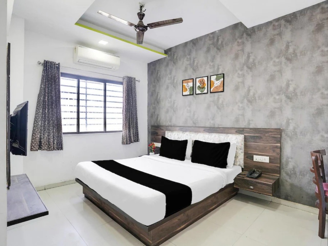 List of hourly Hotels in ahmedabad - 1