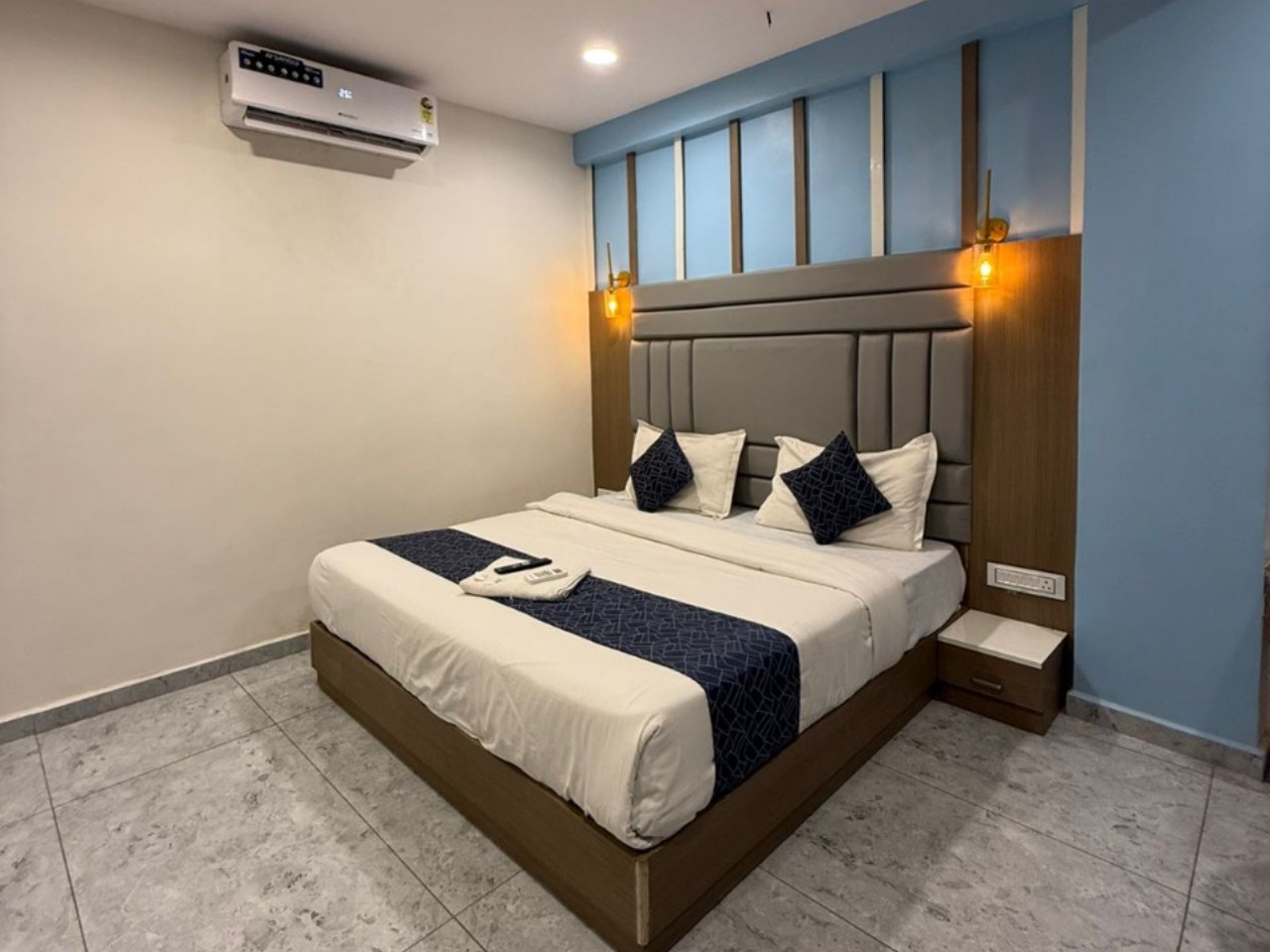 Hotel Dev Palace - 1