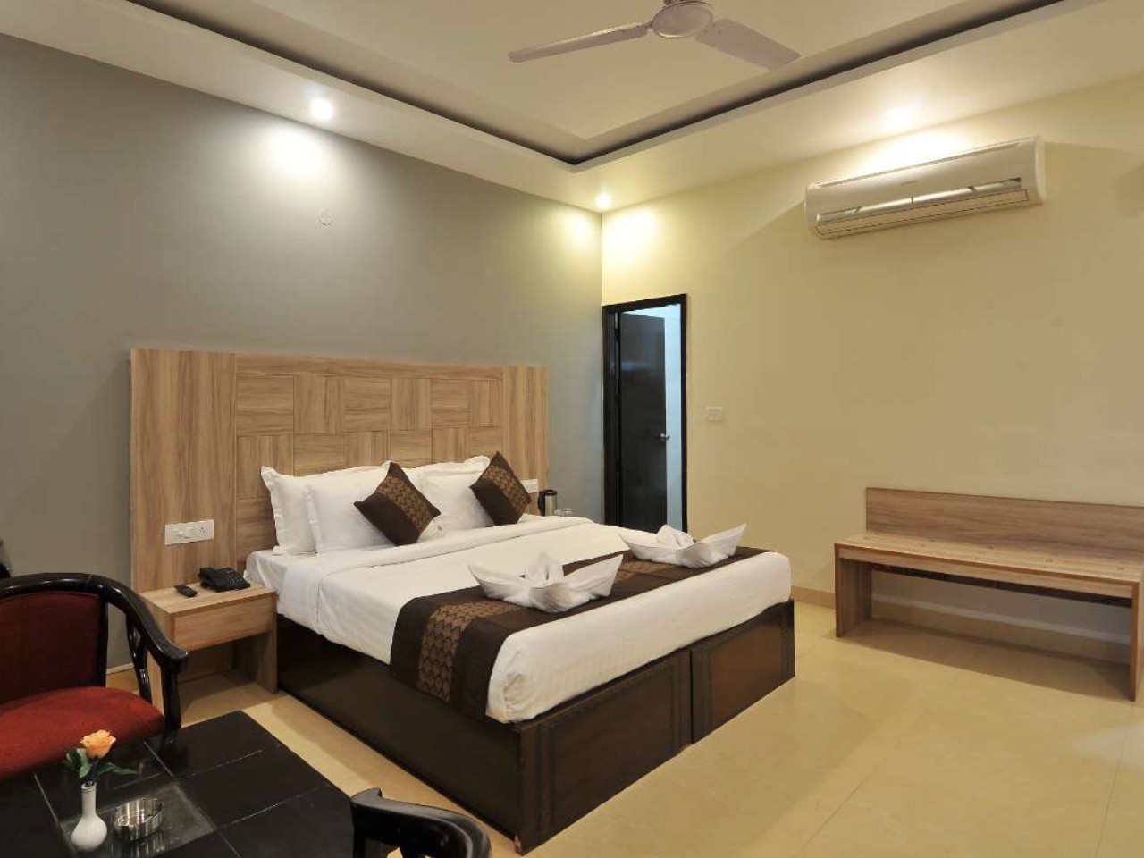 Hotel Glen Erica - 1