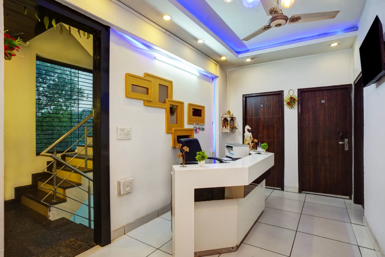 Golden Rivaah Hotel - 2