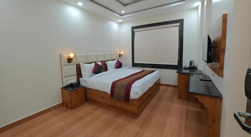 Hotel Aurelia Grand - 2